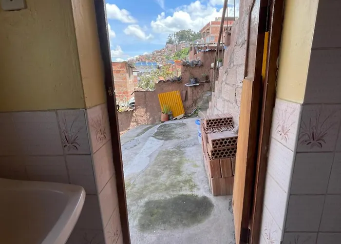 Cozy Andean With Balcony Homestay *